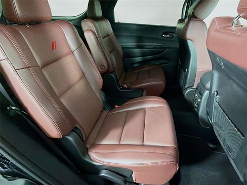 Used 2025 Dodge Durango GT image 28