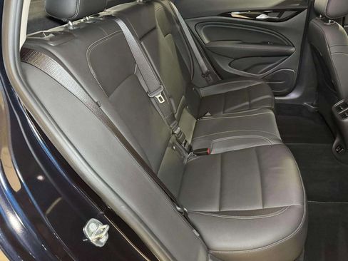 Used 2018 Buick Regal Essence image 23