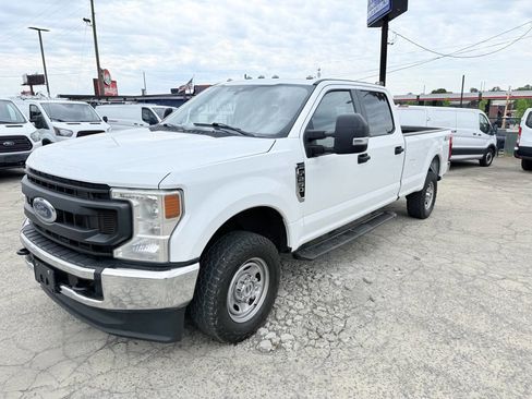 Used 2022 Ford F250 XL w/ Power Equipment Group AWD/4WD image 5