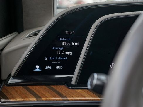 Used 2024 Cadillac Escalade ESV Sport Platinum image 12