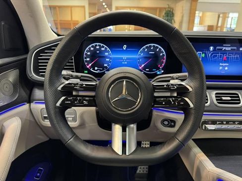 Certified 2025 Mercedes-Benz GLS 450 4MATIC image 13