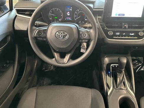 Used 2025 Toyota Corolla LE FWD image 15