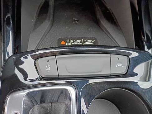 New 2026 Chevrolet Trax ACTIV w/ Sunroof Package image 31