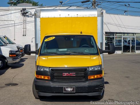 Used 2019 GMC Savana 3500 Extended w/ Driver Convenience Package RWD image 4