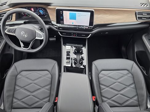 New 2026 Volkswagen Atlas SE image 17