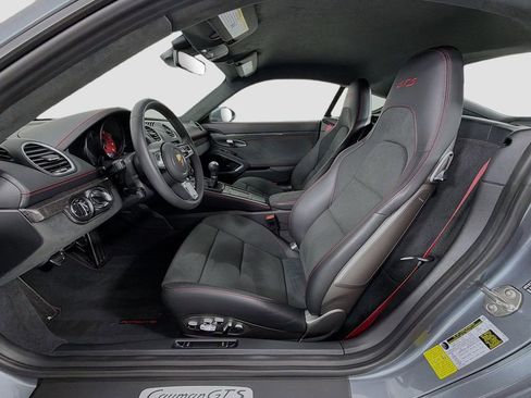 Certified 2025 Porsche 718 Cayman GTS RWD image 5