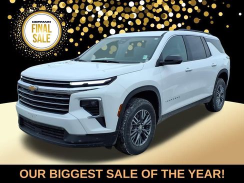 Used 2025 Chevrolet Traverse LT image 1