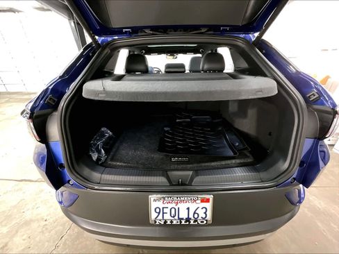 Used 2022 Volkswagen ID.4 Pro S w/ Gradient Package image 30