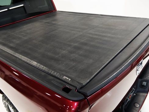 Used 2018 RAM 1500 Express image 16