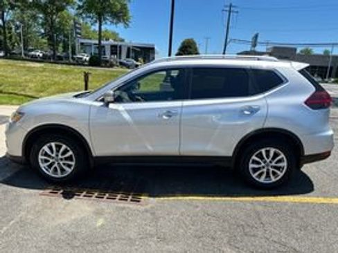 Used 2020 Nissan Rogue SV AWD/4WD image 8