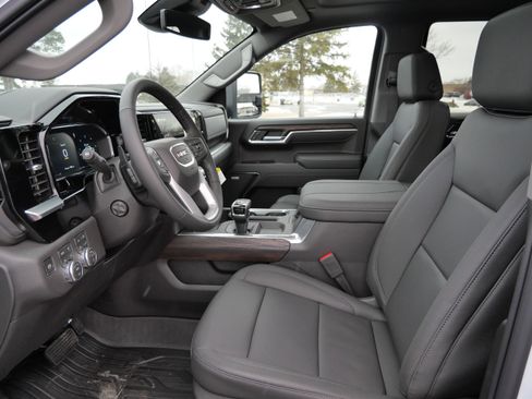 New 2026 GMC Sierra 1500 SLT w/ SLT Premium Plus Package image 3