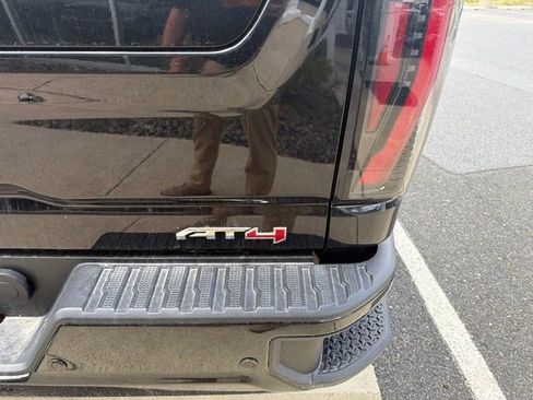 Used 2025 GMC Sierra 2500 AT4 w/ AT4 Premium Plus Package AWD/4WD image 6