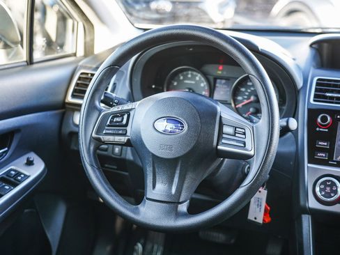 Used 2015 Subaru Crosstrek 2.0i Premium w/ Popular Package #2 image 16