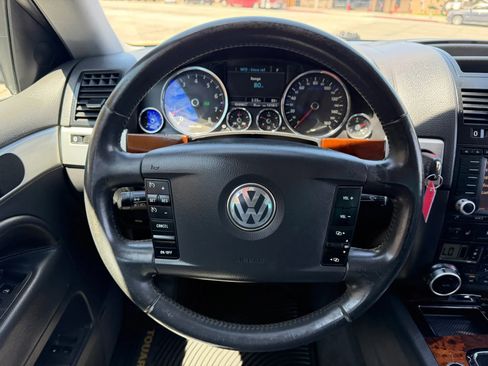 Used 2008 Volkswagen Touareg V6 AWD/4WD image 11