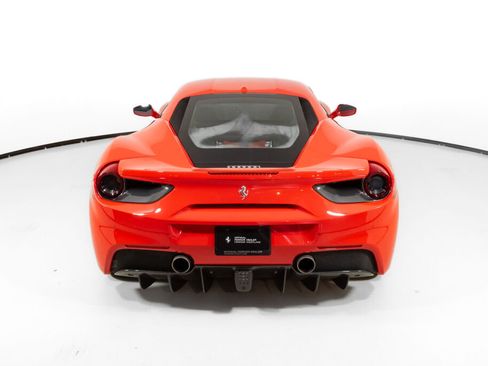 Used 2017 Ferrari 488 GTB image 18