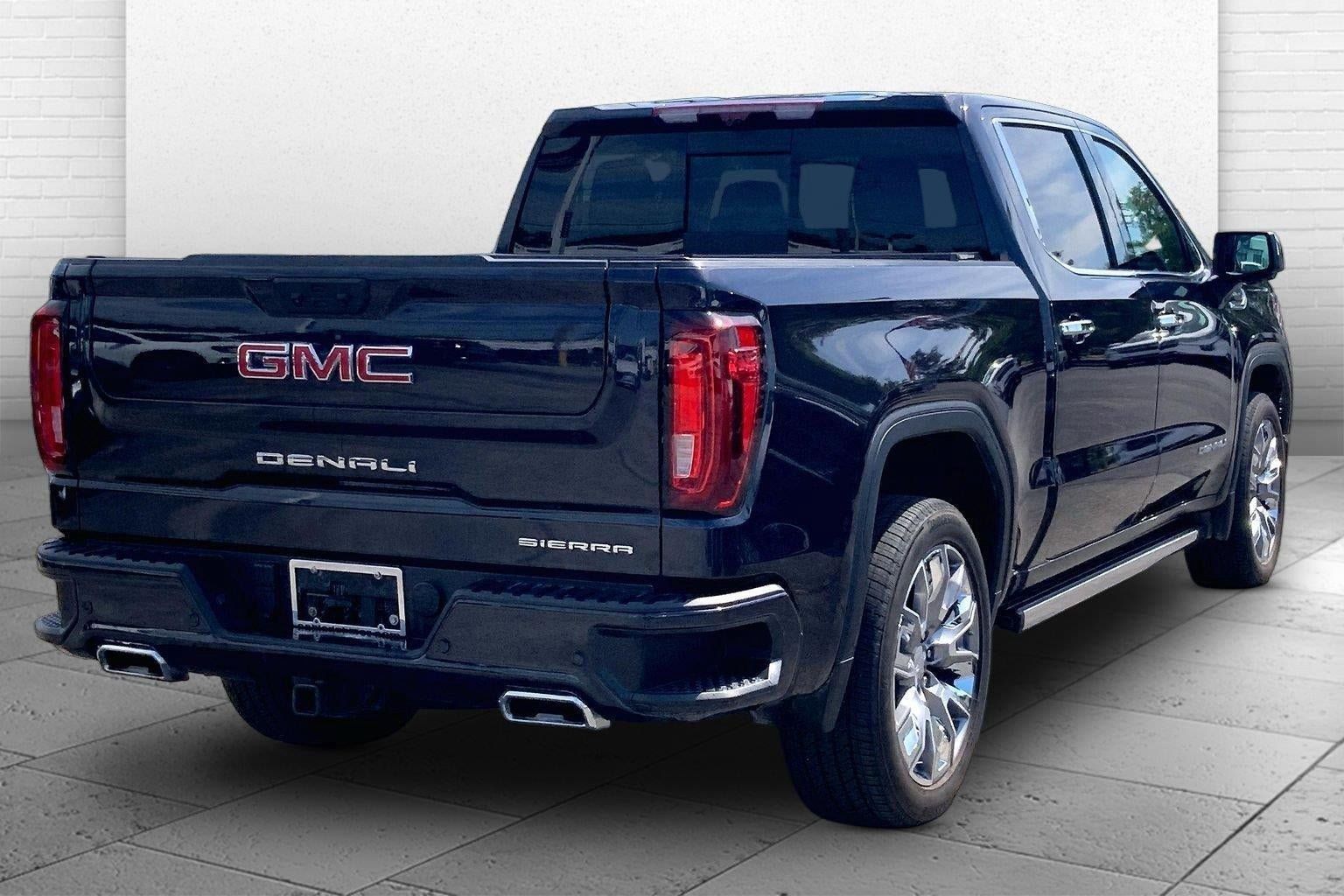 Used 2025 GMC Sierra 1500 Denali w/ Denali Reserve Package AWD/4WD image 11