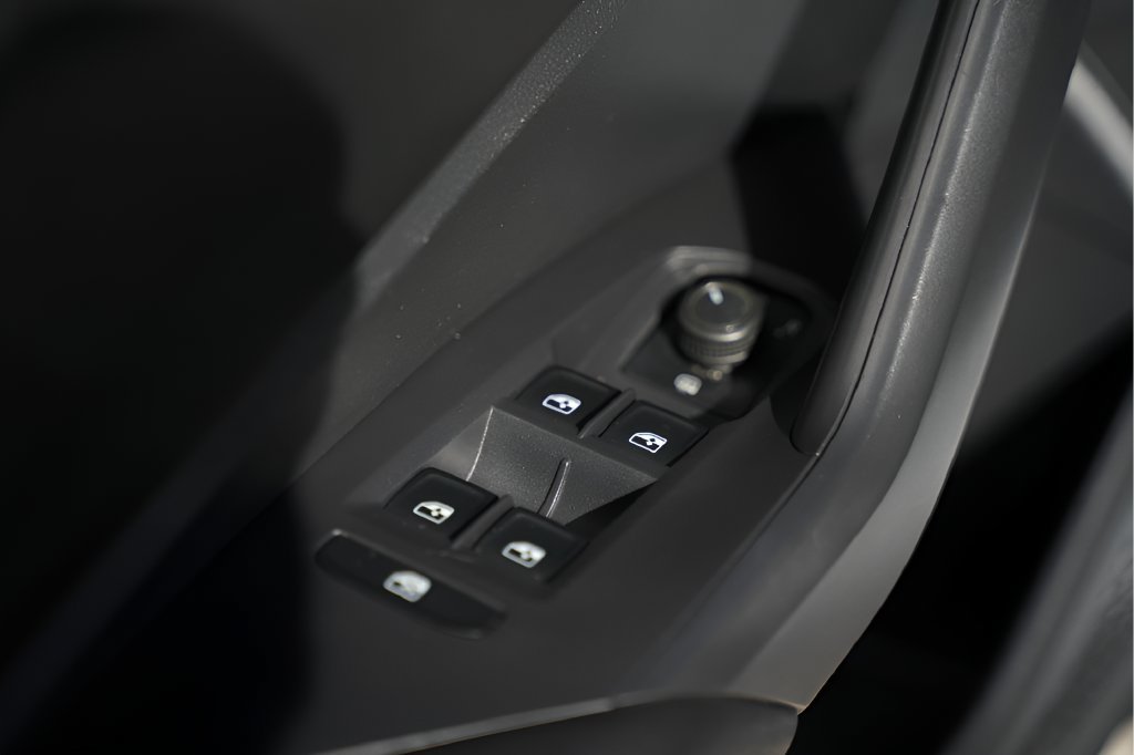 Used 2019 Volkswagen Jetta S w/ Driver Assistance Package FWD image 19
