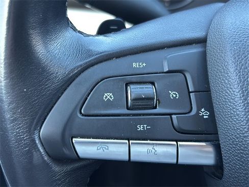 Used 2023 Cadillac XT4 Premium Luxury image 19