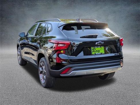 New 2026 Chevrolet Trax LT w/ Driver Confidence Package image 6