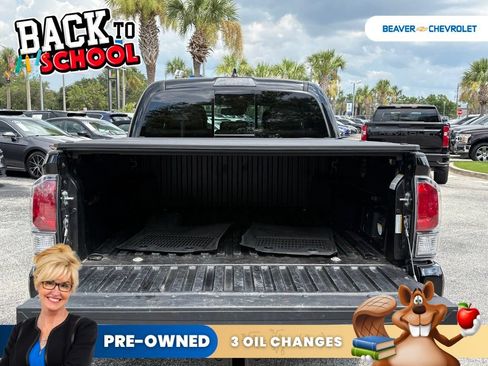 Used 2023 Toyota Tacoma Limited AWD/4WD image 11