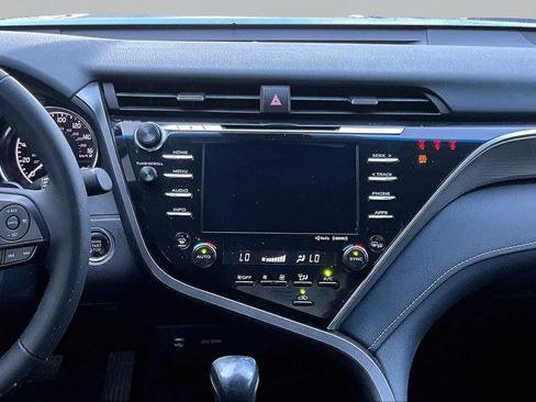 Used 2018 Toyota Camry SE w/ Audio Package FWD image 7