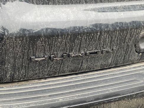 Used 2024 GMC Yukon Denali image 8