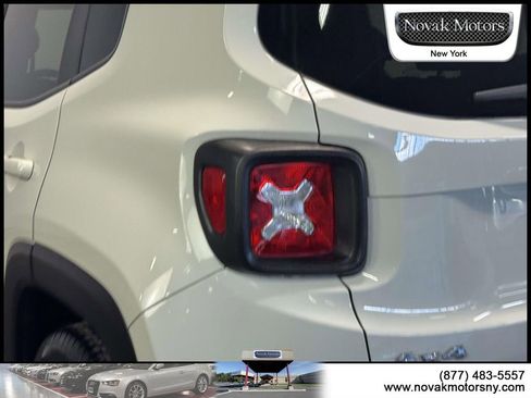 Used 2023 Jeep Renegade Limited AWD/4WD image 9