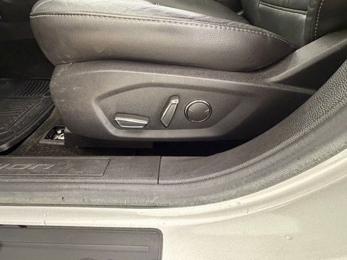 Used 2016 Ford Fusion SE w/ Equipment Group 202A image 13