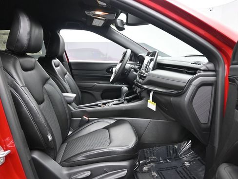 New 2026 Jeep Compass Latitude AWD/4WD image 32