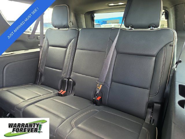 Used 2024 GMC Yukon XL SLT RWD image 15