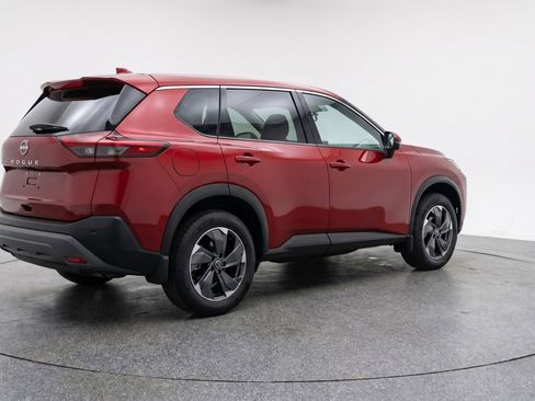 Used 2025 Nissan Rogue SV FWD image 9