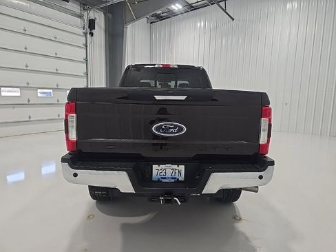 Used 2018 Ford F250 Lariat w/ Chrome Package image 7