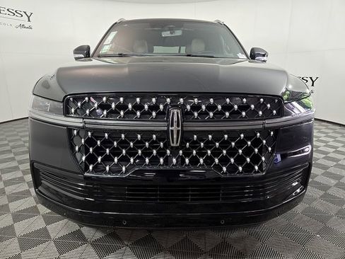New 2026 Lincoln Navigator Black Label AWD/4WD image 3