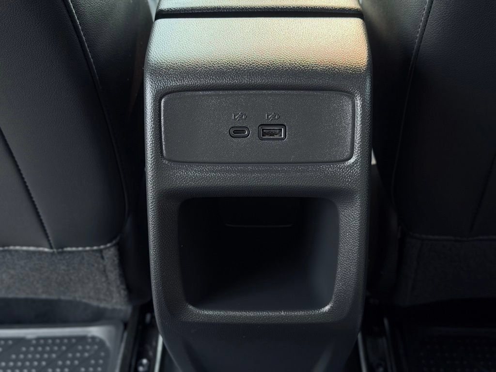 Used 2024 Chevrolet Trax LT w/ Driver Confidence Package FWD image 20
