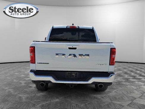 Used 2025 RAM 1500 Laramie AWD/4WD image 4