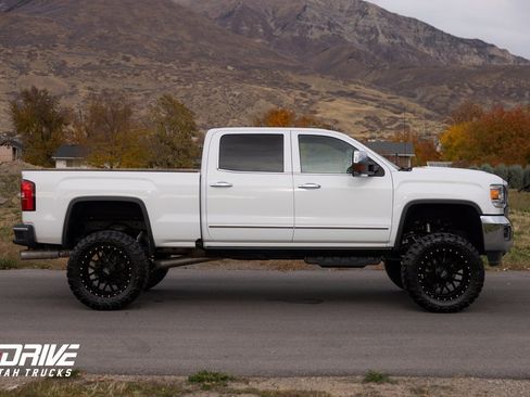 Used 2018 GMC Sierra 2500 SLT w/ Duramax Plus Package image 11