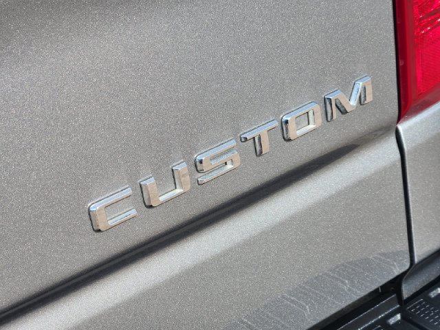 Used 2023 Chevrolet Silverado 1500 Custom RWD image 12