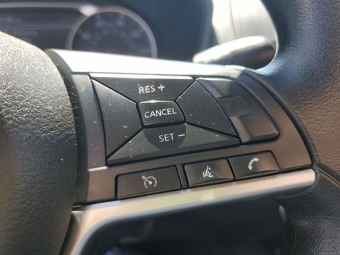Used 2019 Nissan Altima 2.5 S FWD image 16