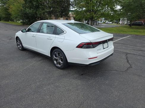 Certified 2024 Honda Accord EX image 5