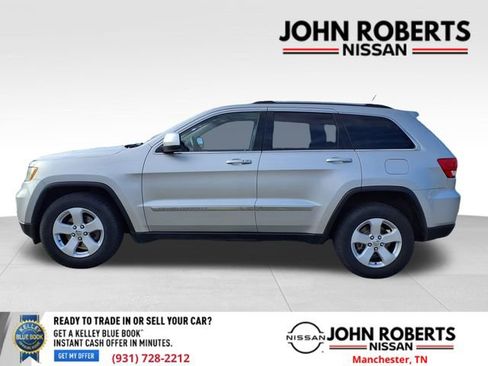 Used 2012 Jeep Grand Cherokee Laredo image 3