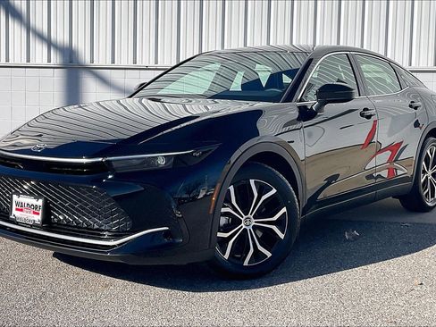 New 2026 Toyota Crown XLE image 2