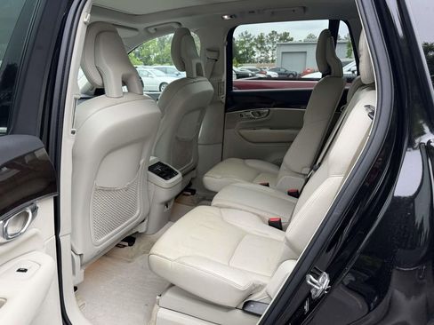 Used 2016 Volvo XC90 T6 Momentum w/ Momentum Plus Package AWD/4WD image 6