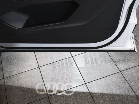 Used 2024 Audi Q4 e-tron Premium Plus w/ Premium Plus image 17