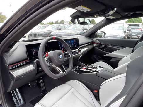 New 2027 BMW M5 w/ Carbon Package AWD/4WD image 9