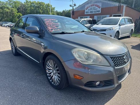 Used 2010 Suzuki Kizashi SLS AWD/4WD image 3
