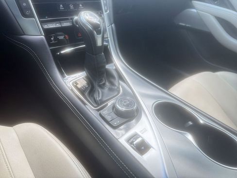 Used 2017 INFINITI Q60 w/ Premium Plus Package 3.0T image 16