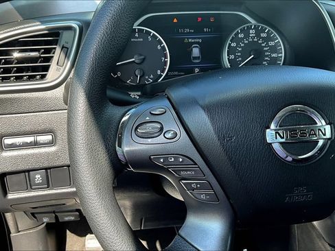 Used 2019 Nissan Murano S AWD/4WD image 11