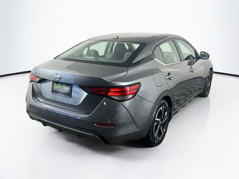 Used 2025 Nissan Sentra SV FWD image 9