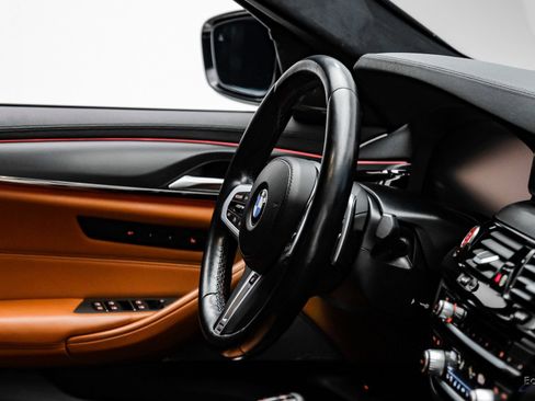 Used 2023 BMW M5 w/ Competition Package image 43