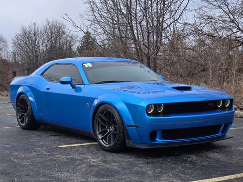 Used 2019 Dodge Challenger R/T Scat Pack w/ Widebody Package image 9